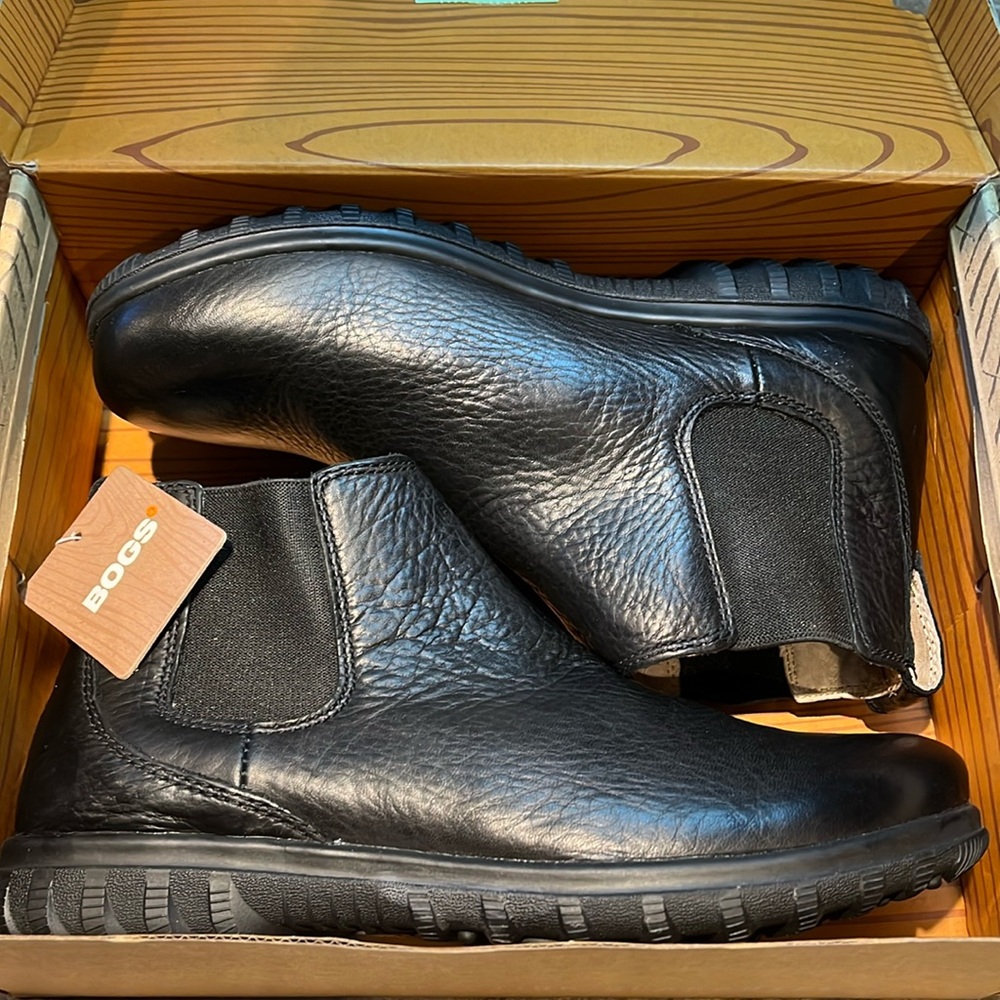 Bogs Eugene Men’s US 9 Black. NWT.